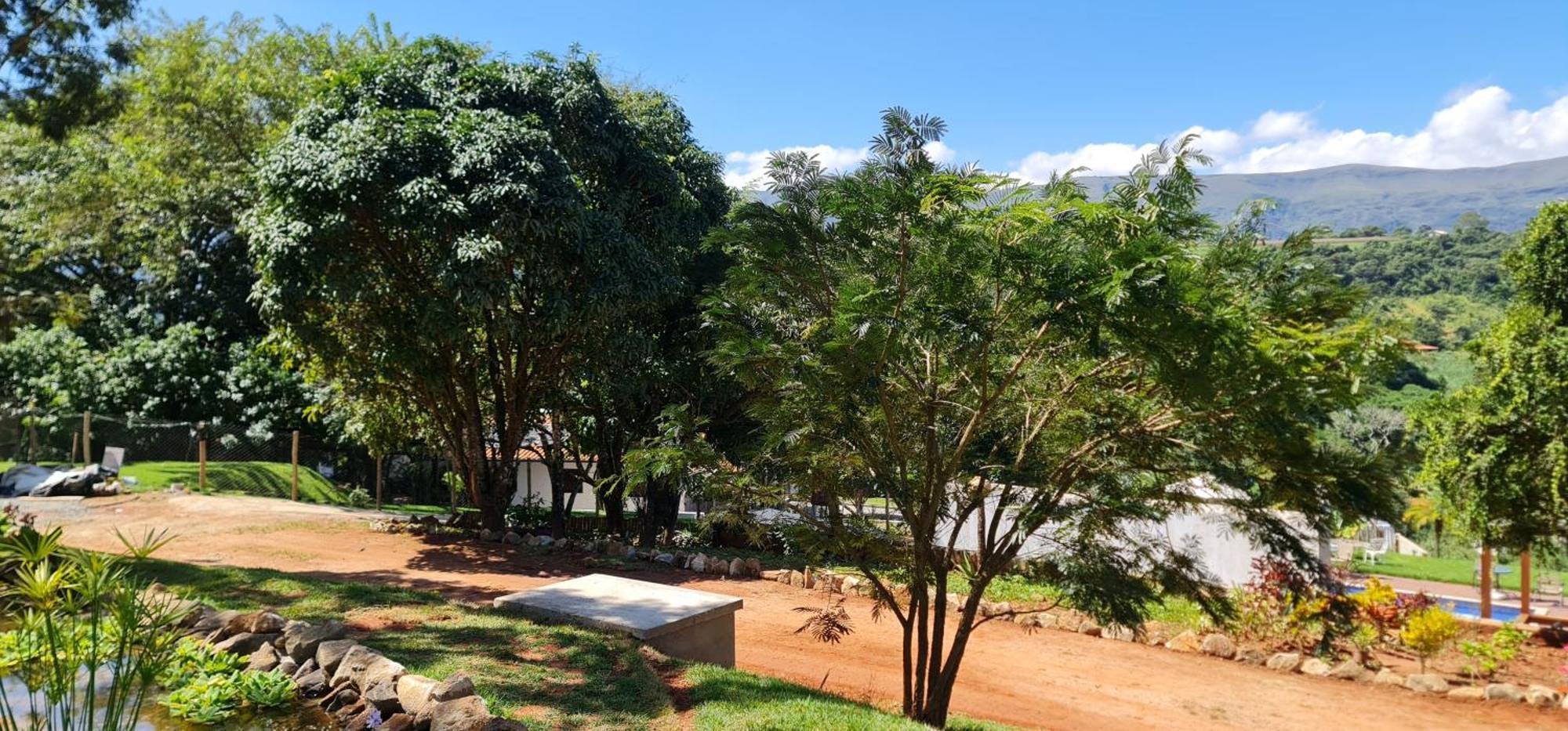 Pousada Descobrindo a Vida Brumadinho Exterior foto
