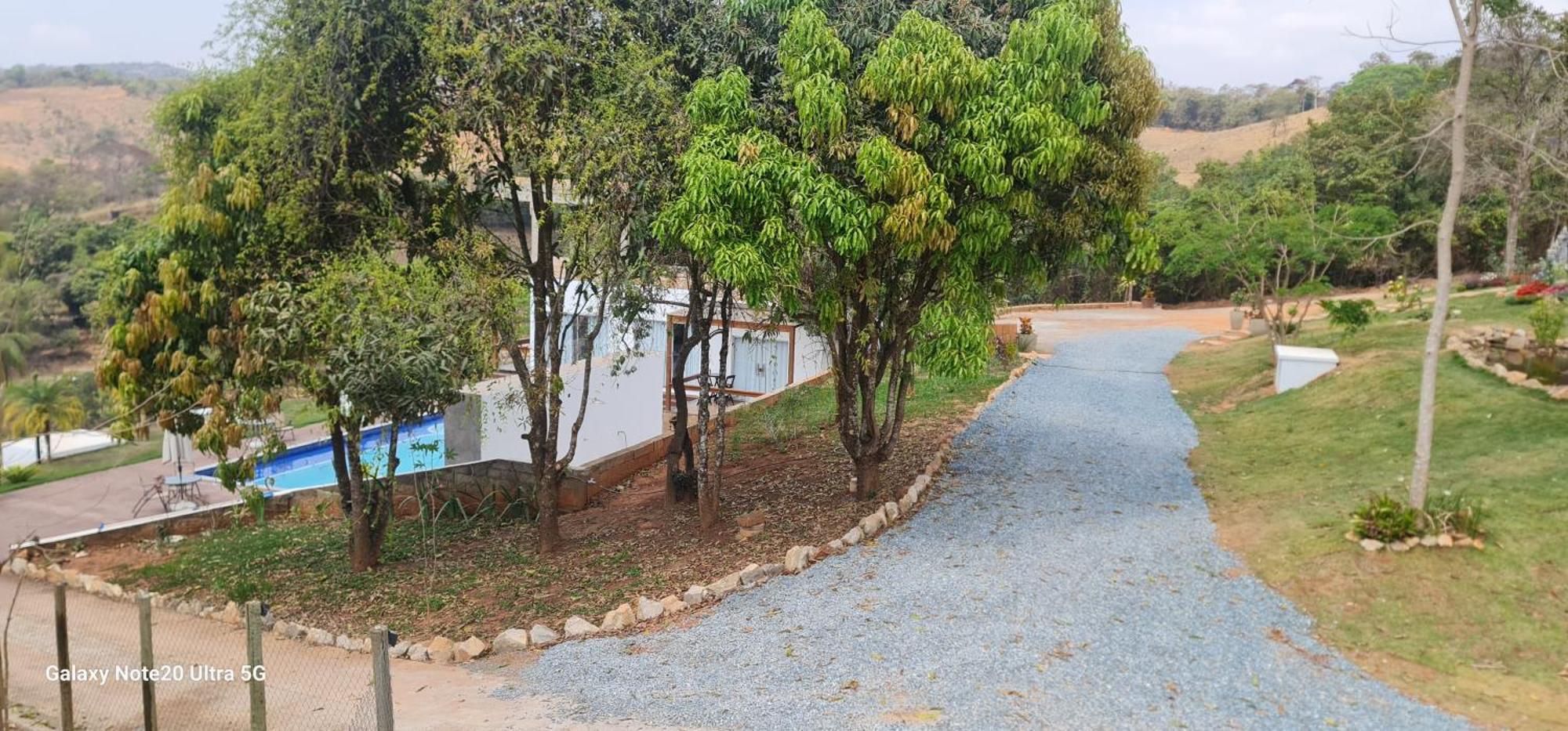 Pousada Descobrindo a Vida Brumadinho Exterior foto